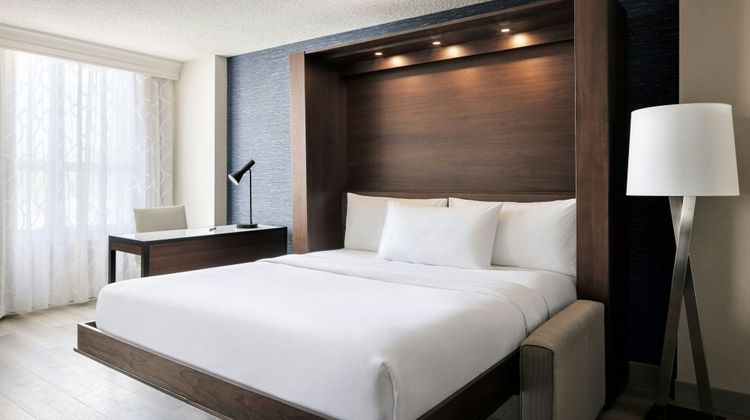 Chicago Marriott Suites Deerfield Room