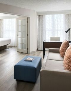 Chicago Marriott Suites Deerfield