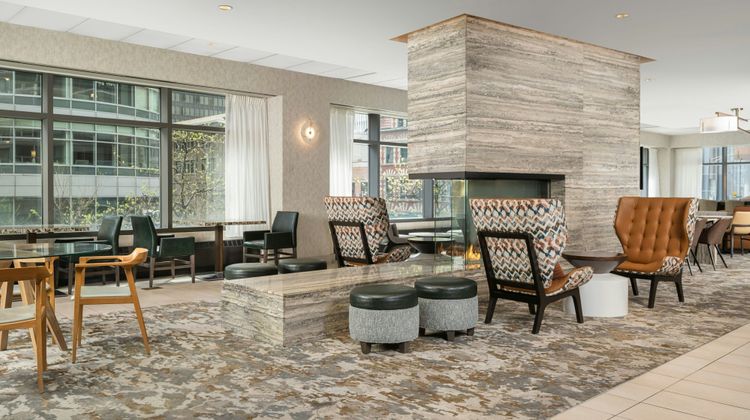 Residence Inn Chicago Downtown/River N Lobby