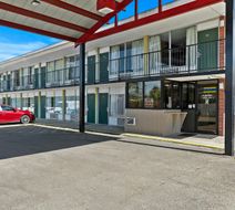 Star Motel Exterior