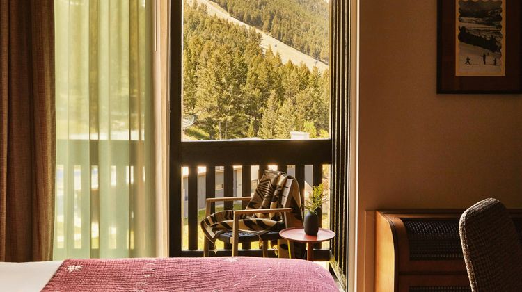 Trailborn Jackson Hole, Outdoor Coll Room