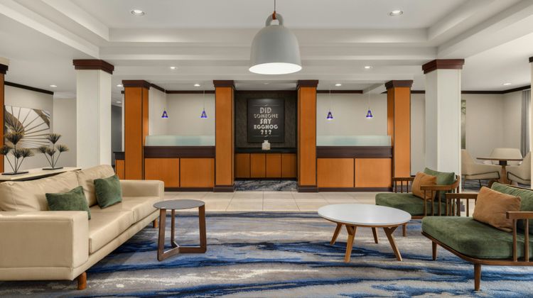 Fairfield Inn & Suites Marietta Lobby