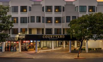 Courtyard San Francisco Fishermans Wharf