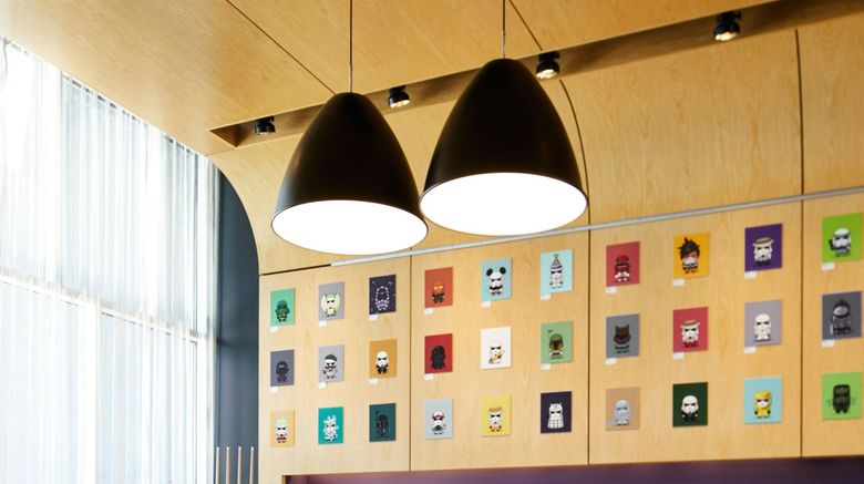 <b>aloft San Francisco Airport Lobby</b>. Images powered by <a href="https://www.leonardoworldwide.com/" title="Leonardo Worldwide" target="_blank">Leonardo</a>.