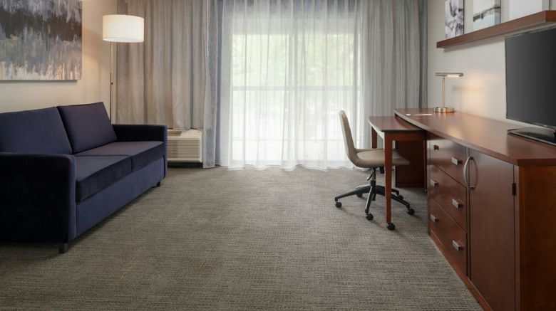 <b>Courtyard by Marriott Shreveport Airport Room</b>. Images powered by <a href="https://www.leonardoworldwide.com/" title="Leonardo Worldwide" target="_blank">Leonardo</a>.