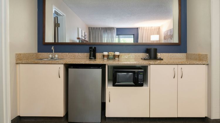 Courtyard by Marriott Shreveport Airport Room