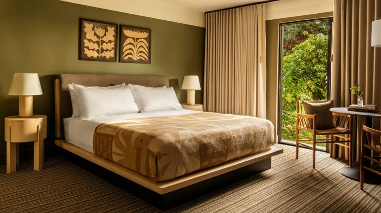 Hill House Inn Room