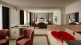 The Historic Davenport, Autograph Coll. Suite