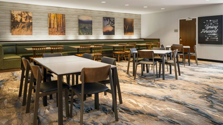 Fairfield Inn/Stes Indianapolis Fishers Restaurant