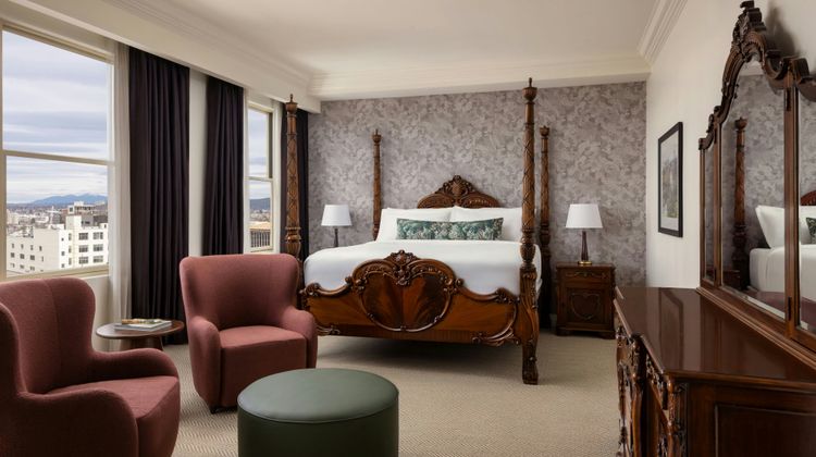The Historic Davenport, Autograph Coll. Suite