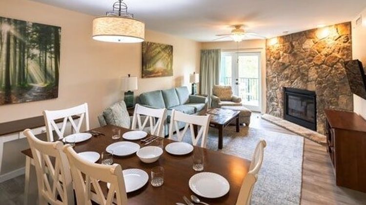 Laurel Point Resort Restaurant