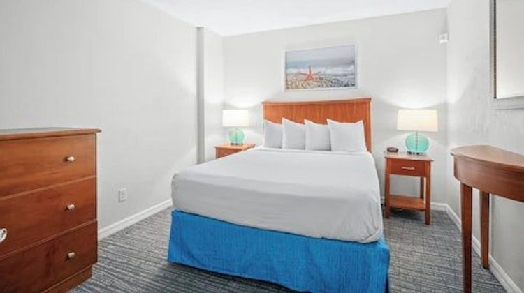Tropic Sun Towers Room