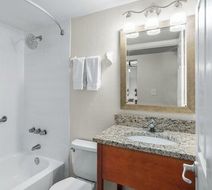 Tropic Sun Towers Room