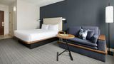 <b>Courtyard by Marriott Midtown East Room</b>. Images powered by <a href="https://www.leonardoworldwide.com/" title="Leonardo Worldwide" target="_blank">Leonardo</a>.