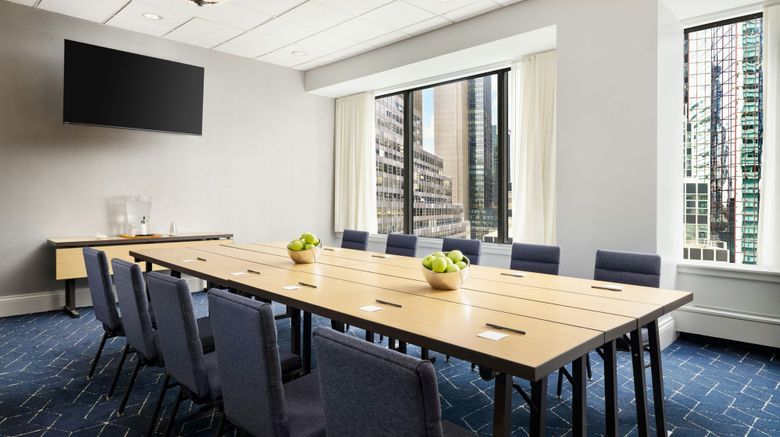 <b>Courtyard by Marriott Midtown East Meeting</b>. Images powered by <a href="https://www.leonardoworldwide.com/" title="Leonardo Worldwide" target="_blank">Leonardo</a>.