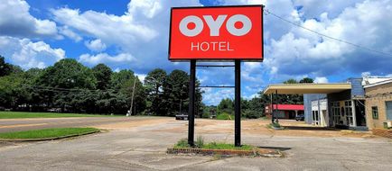 OYO Hotel Holly Springs MS Exterior