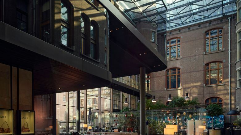 <b>Mandarin Oriental Conservatorium, Amster Lobby</b>. Images powered by <a href="https://www.leonardoworldwide.com/" title="Leonardo Worldwide" target="_blank">Leonardo</a>.