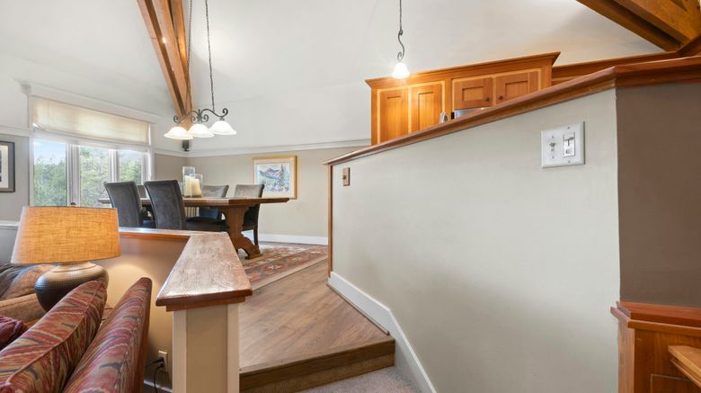 <b>Forest Condominiums Lobby</b>. Images powered by <a href="https://www.leonardoworldwide.com/" title="Leonardo Worldwide" target="_blank">Leonardo</a>.