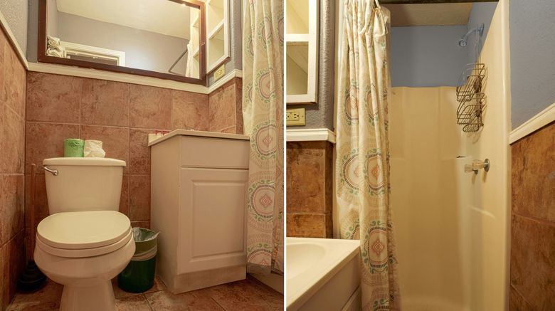<b>Texana Inn Edna by OYO Room</b>. Images powered by <a href="https://www.leonardoworldwide.com/" title="Leonardo Worldwide" target="_blank">Leonardo</a>.