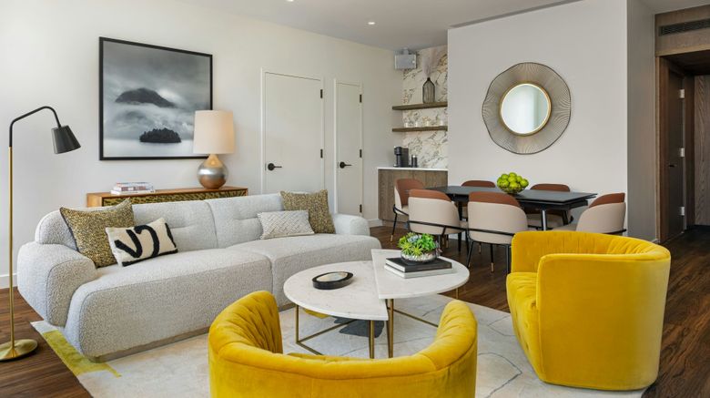 <b>Moxy NYC East Village Room</b>. Images powered by <a href="https://www.leonardoworldwide.com/" title="Leonardo Worldwide" target="_blank">Leonardo</a>.