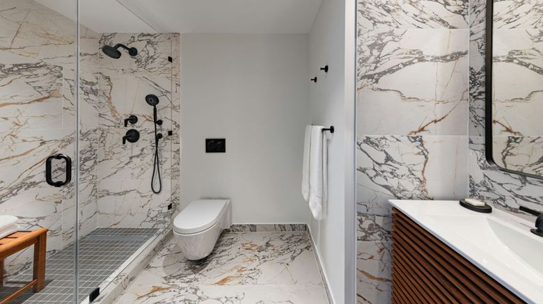 <b>Moxy NYC East Village Room</b>. Images powered by <a href="https://www.leonardoworldwide.com/" title="Leonardo Worldwide" target="_blank">Leonardo</a>.
