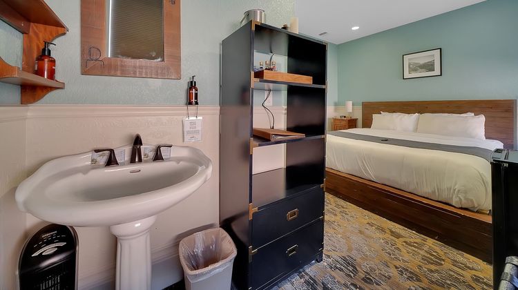 The Groveland Hotel Room