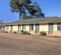 OYO Hotel Brookhaven MS Hwy 51 North Exterior