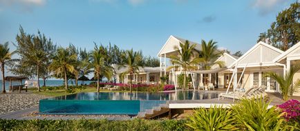 Thanda Island Villa Exterior