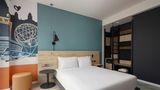 Aloft Belfast Titanic Quarter Suite