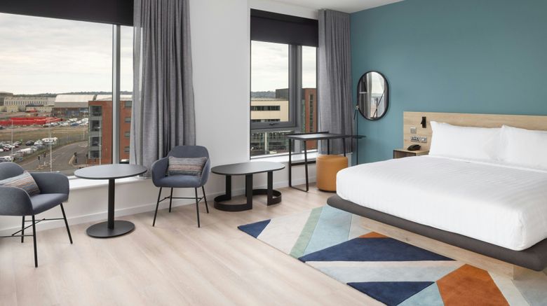 <b>Aloft Belfast Titanic Quarter Suite</b>. Images powered by <a href="https://www.leonardoworldwide.com/" title="Leonardo Worldwide" target="_blank">Leonardo</a>.