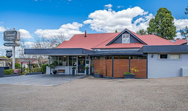 Cotswold Gardens Exterior