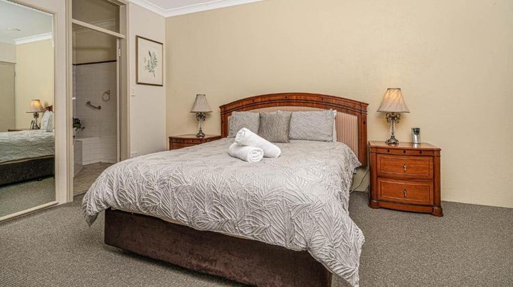 Cotswold Gardens Room