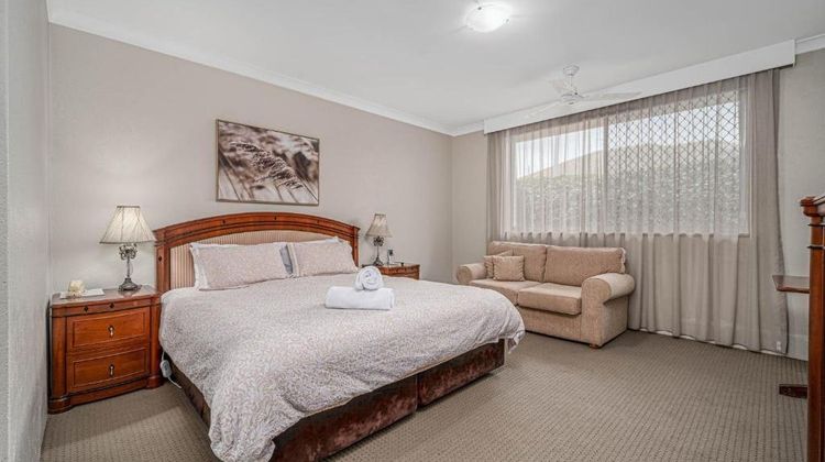 Cotswold Gardens Room