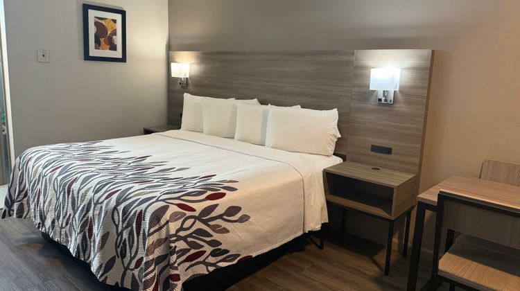Red Roof Inn Orangeburg Room