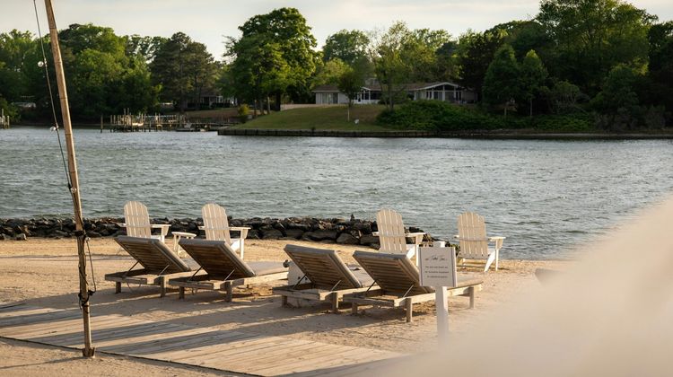 The Tides Inn Beach