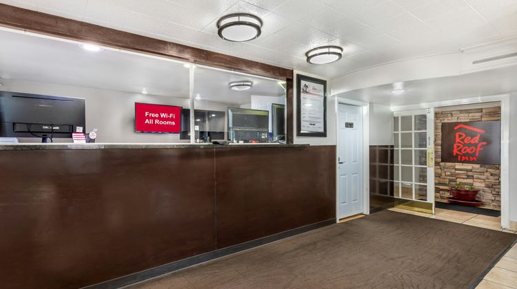 Red Roof Inn Dallas - Richardson Lobby