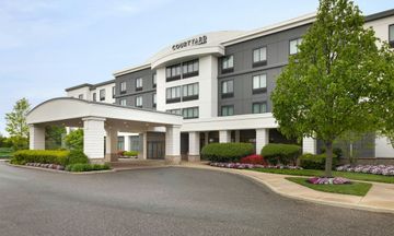 Courtyard Republic Arpt Long Island