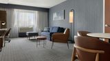 Courtyard Republic Arpt Long Island Suite