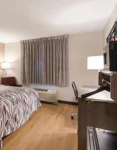 Red Roof Inn Shamrock