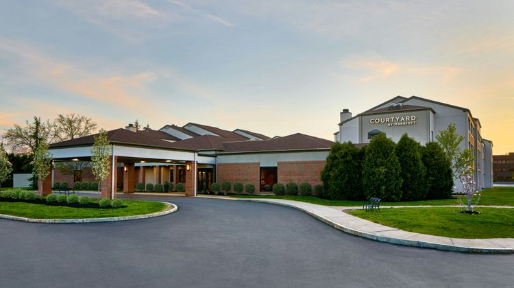 Courtyard by Marriott Rochester Brighton Exterior