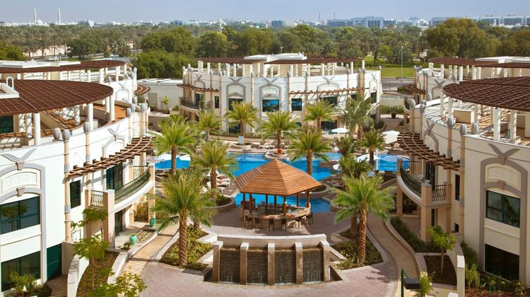 Al Ain Rotana Hotel Exterior