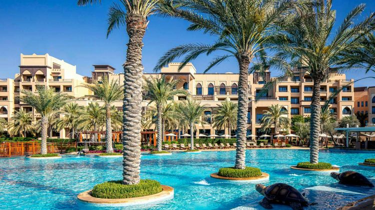 Saadiyat Rotana Resort and Villas Pool