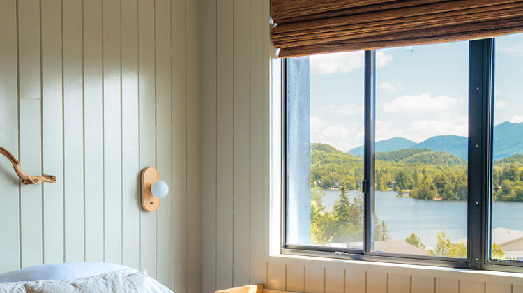 Laurel Lake Placid Room