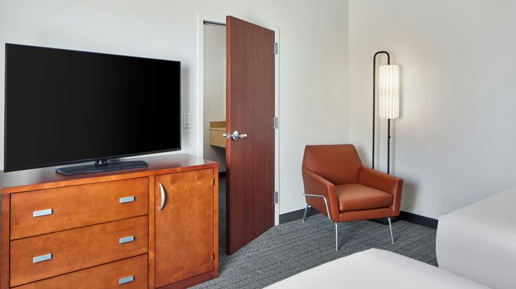 Courtyard by Marriott Rochester Brighton Suite