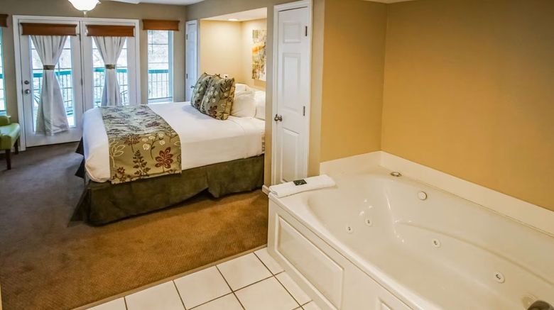 <b>Carriage Place Room</b>. Images powered by <a href="https://www.leonardoworldwide.com/" title="Leonardo Worldwide" target="_blank">Leonardo</a>.