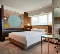 Courtyard Hong Kong Room