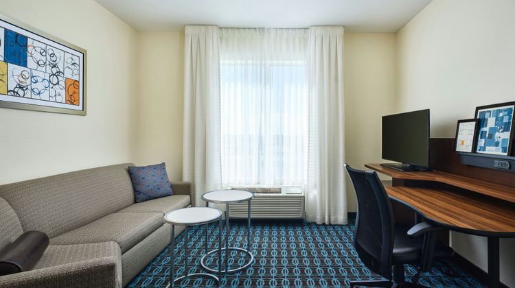 Fairfield Inn & Suites Sidney Suite