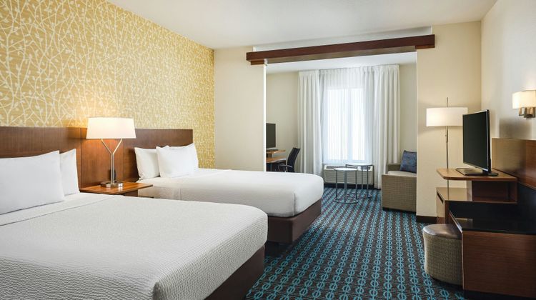 Fairfield Inn & Suites Sidney Suite