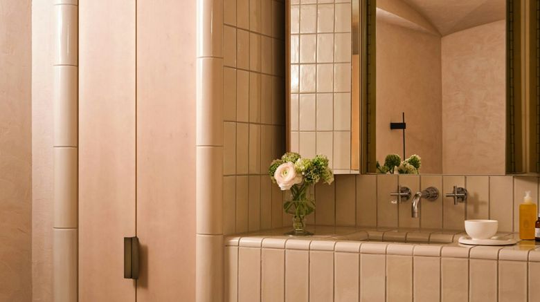<b>The St Regis Budapest Spa</b>. Images powered by <a href="https://www.leonardoworldwide.com/" title="Leonardo Worldwide" target="_blank">Leonardo</a>.
