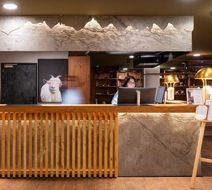 Ecrin Blanc Courchevel Lobby